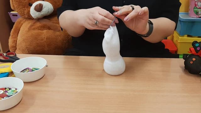 Jak zrobić maskotkę ze skarpetki - proste sposoby na kreatywne zabawy